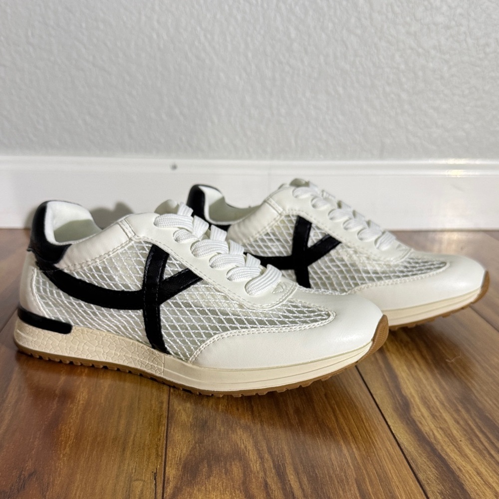 Dolce Vita Joque Women’s White and Black Mesh Sneakers